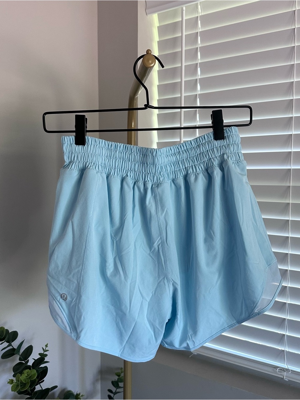 Lululemon Light Blue Women's Athletic Shorts - Picture 3 of 7
